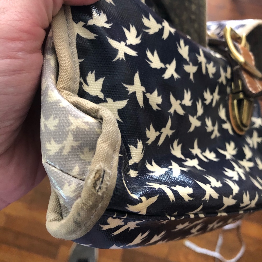 Waterproof Fossil messenger bag - Picture 6 of 12